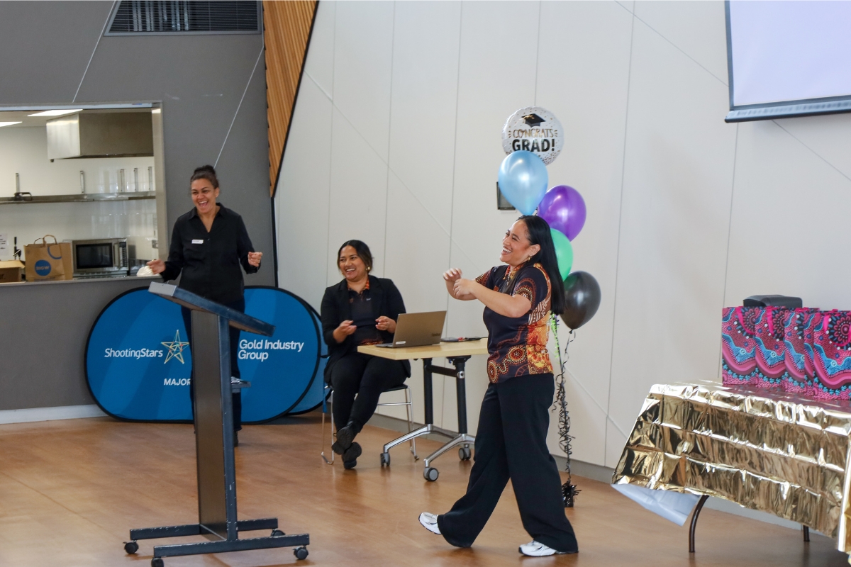 Hope speaking at Alumni Graduation