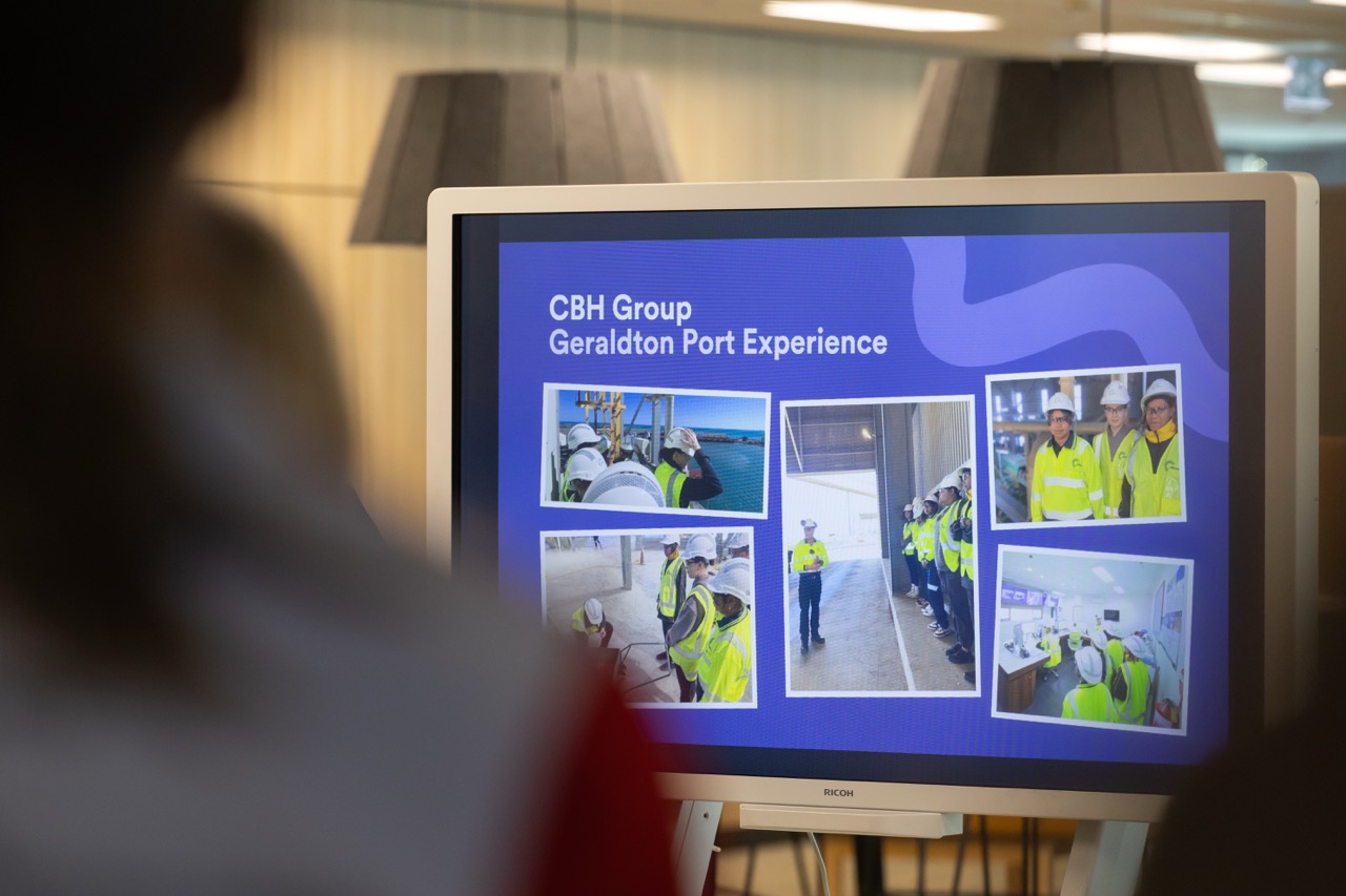 Shooting Stars presentation at CBH Group Perth office's NAIDOC Week celebrations 